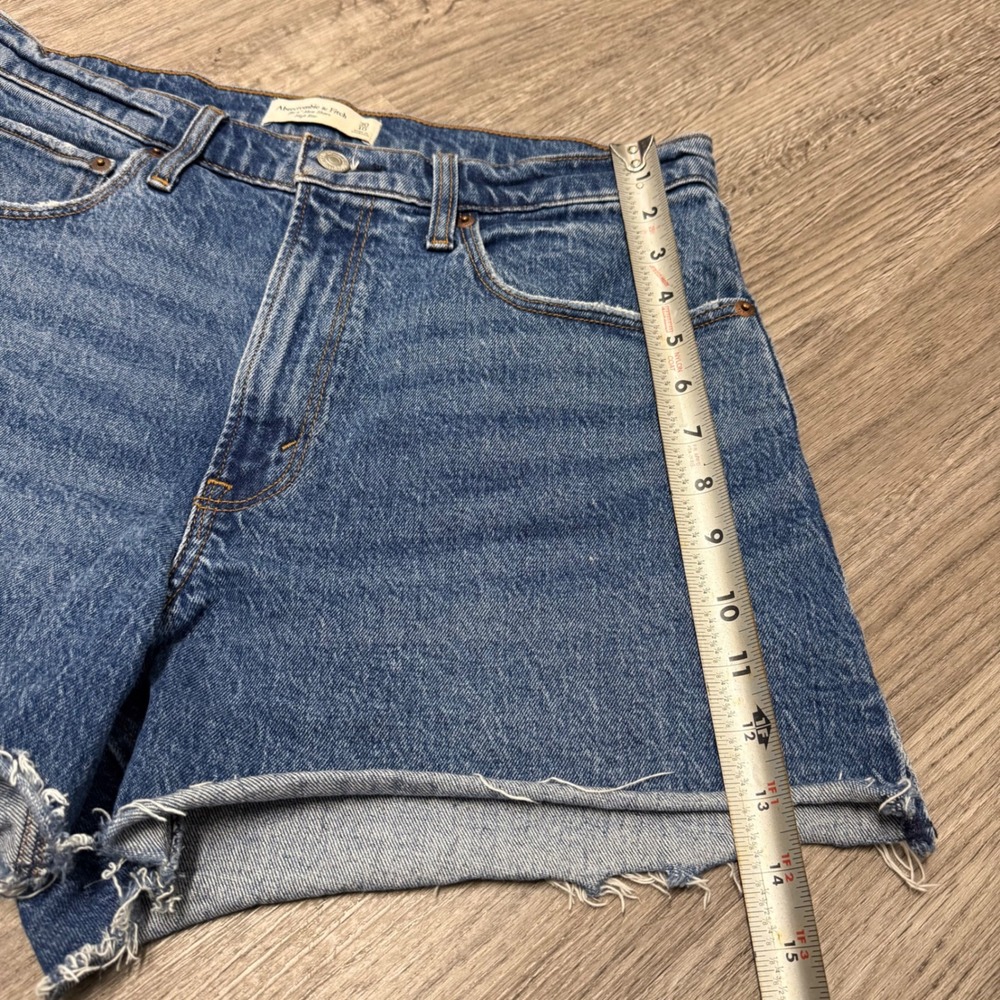 Abercrombie & Fitch Curve Love The 4 Mom Short High Rise Denim Blue Size 30 10 - Picture 6 of 8